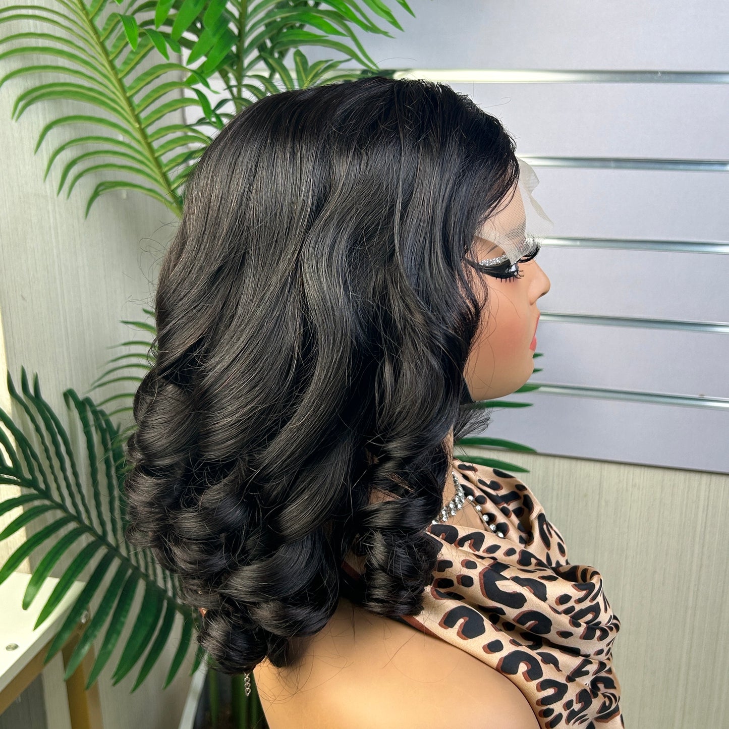 High Quality Nature Black Loose Boncy Virgin Human Hair Wigs