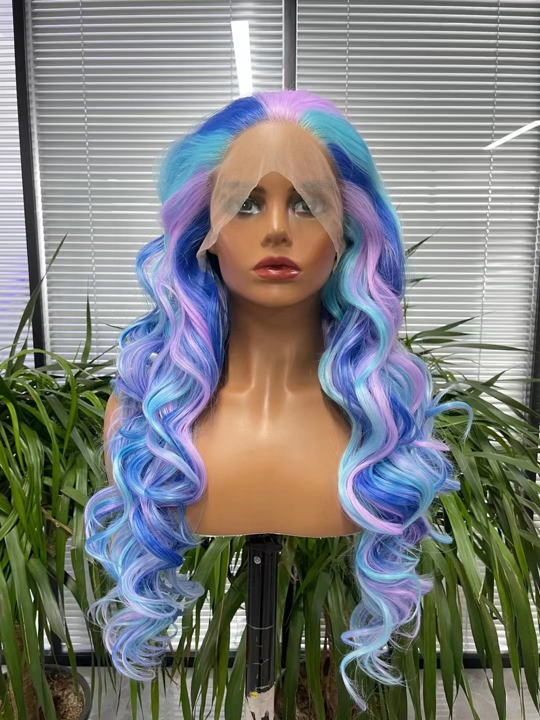 Perruque de cheveux frontale en dentelle spéciale Blue MIX Purple Color Long Wave