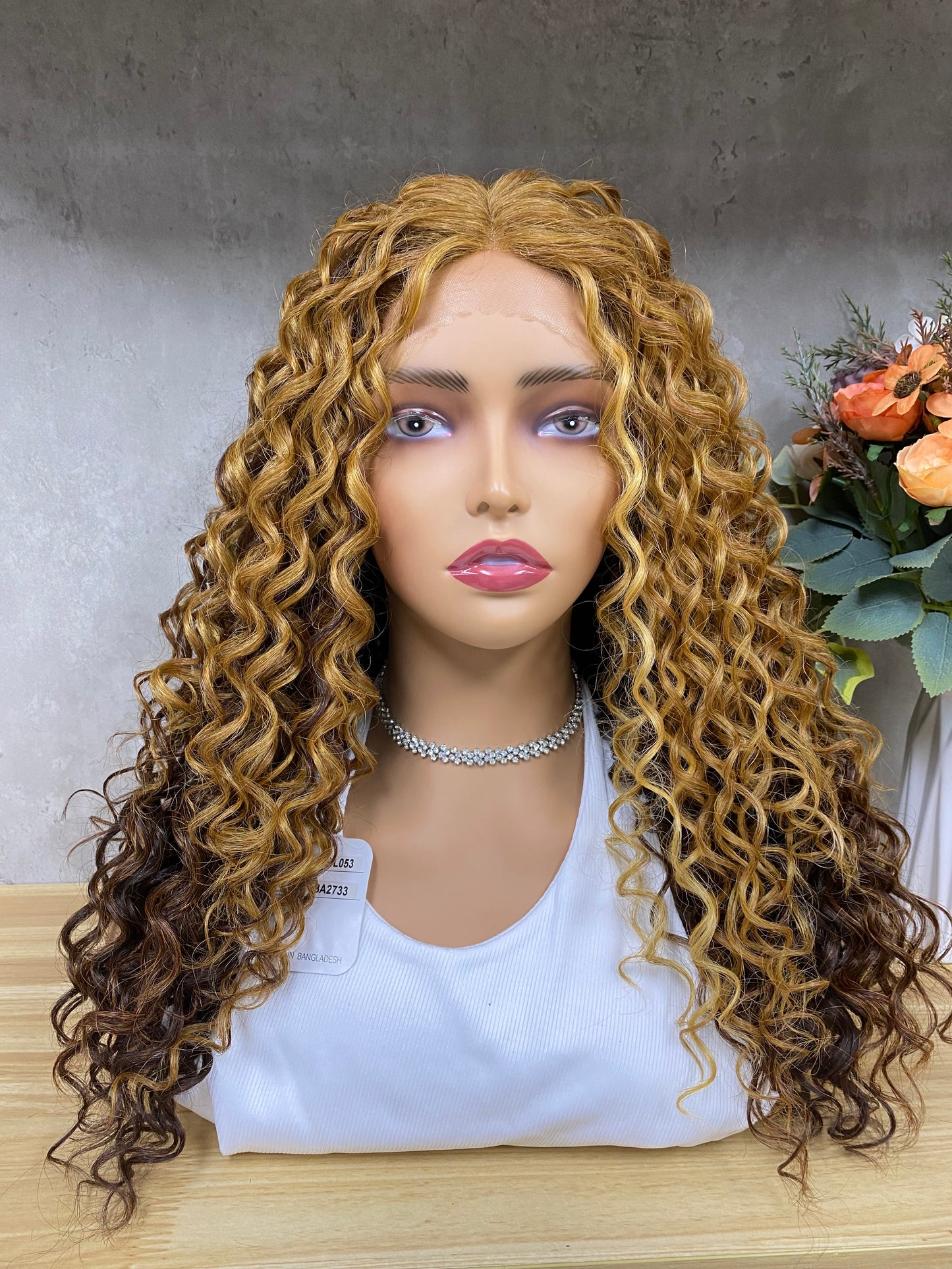 Blonde impeccable dégradé marron # 27/33 couleur Deep Curly Lace Front Wig